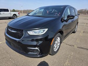 CHRYSLER PACIFICA TOURING L - 1