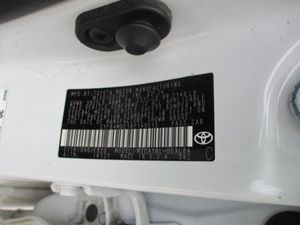 2024 Toyota COROLLA LE photo 7