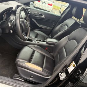 2017 Mercedes-BENZ GLA 缩略图 28