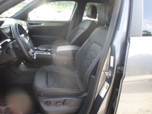 صورة 3 لـ 2025 Volkswagen ATLAS CROSS SPORT 2.0T SE W/TECHNOLOGY