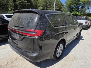 CHRYSLER PACIFICA TOURING L - 2
