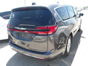 CHRYSLER PACIFICA TOURING L - 2
