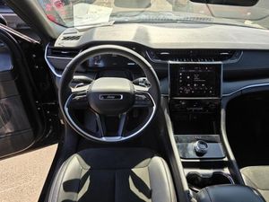 JEEP GRAND CHEROKEE LAREDO - 4