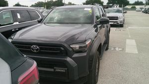 صورة مصغرة 21 لـ 2025 Toyota 4RUNNER SR5