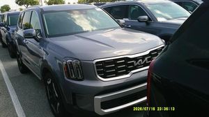2025 KIA TELLURIDE S photo 9