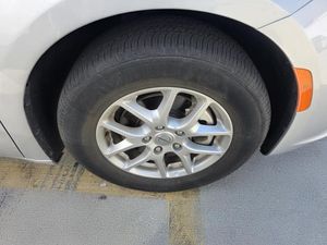 CHRYSLER PACIFICA TOURING L - 10