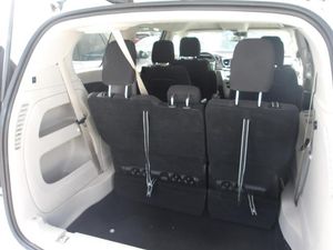 CHRYSLER VOYAGER LX - 6