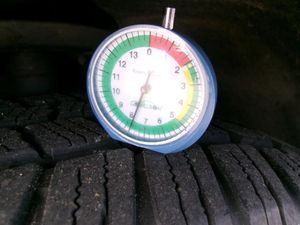 CHRYSLER PACIFICA TOURING L - 8