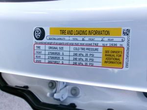 CHEVROLET SUBURBAN Z71 - 8