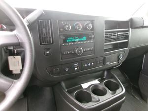 CHEVROLET EXPRESS PASSENGER LT - 8