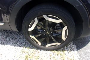 صورة 9 لـ 2025 KIA TELLURIDE S