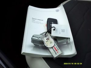 صورة 16 لـ 2025 Volkswagen TAOS SE