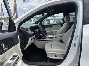 2025 Mercedes-BENZ GLA 照片 3