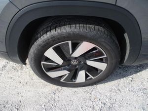 صورة 10 لـ 2025 Volkswagen ATLAS CROSS SPORT 2.0T SE W/TECHNOLOGY
