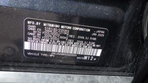 MITSUBISHI OUTLANDER SE - 7