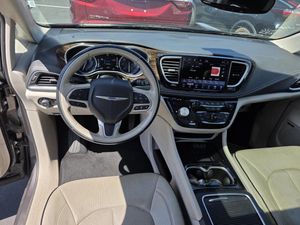 CHRYSLER PACIFICA LIMITED - 4