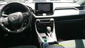 صورة 4 لـ 2025 Toyota RAV4 LE