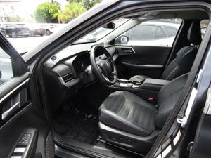 2025 Mitsubishi OUTLANDER SE — фото 3