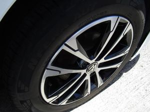 صورة 9 لـ 2025 Volkswagen JETTA SPORT