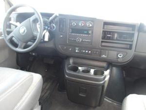 CHEVROLET EXPRESS PASSENGER LT - 8
