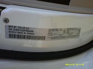 CHRYSLER VOYAGER LX - 7