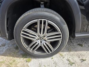 MERCEDES-BENZ GLS - 8