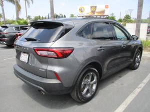 صورة 2 لـ 2025 FORD ESCAPE ST-LINE