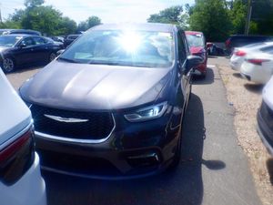 CHRYSLER PACIFICA TOURING L - 1