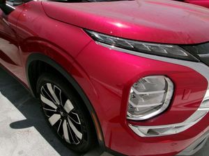 2025 Mitsubishi OUTLANDER 缩略图 21