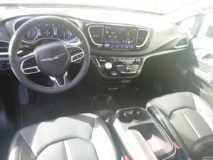 CHRYSLER PACIFICA SELECT - 4