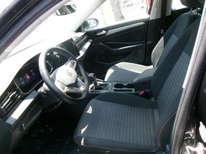 صورة 3 لـ 2025 Volkswagen JETTA S