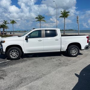 2019 Chevrolet SILVERADO 1500 LT 照片 2