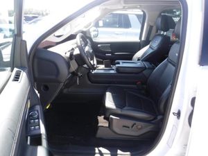 FORD EXPEDITION PLATINUM - 3