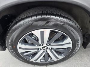 2025 Mitsubishi OUTLANDER SPORT SE — фото 9