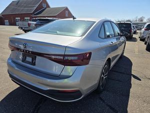 VOLKSWAGEN JETTA SPORT - 2