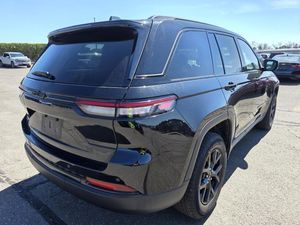 JEEP GRAND CHEROKEE LAREDO - 2