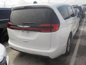 CHRYSLER PACIFICA TOURING L - 2