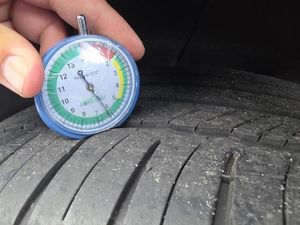 MERCEDES-BENZ GLS - 10