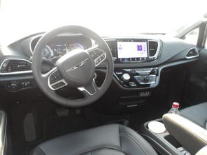 CHRYSLER PACIFICA SELECT - 4