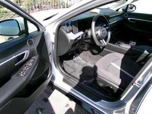 HYUNDAI SONATA SEL - 3