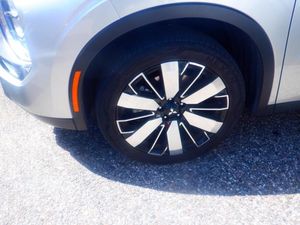 MITSUBISHI OUTLANDER SE - 8