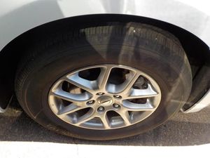 CHRYSLER PACIFICA TOURING L - 8