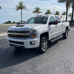 صورة 1 لـ 2019 Chevrolet SILVERADO 2500HD HIGH COUNTRY