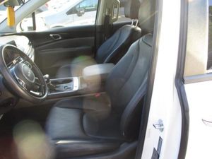 2025 KIA CARNIVAL LXS — фото 3