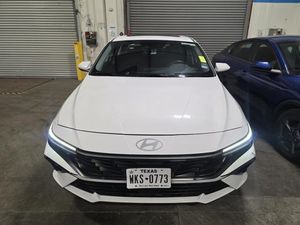 صورة 16 لـ 2025 Hyundai ELANTRA SE