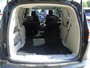 CHRYSLER PACIFICA TOURING L - 6