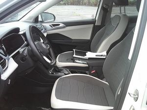 صورة 3 لـ 2025 Volkswagen TAOS SE