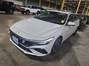 HYUNDAI ELANTRA SE - 1