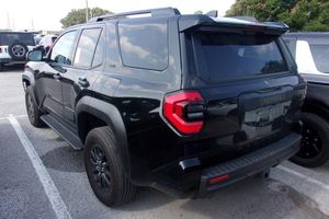 2025 Toyota 4RUNNER SR5 缩略图 17