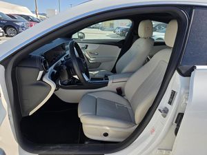 MERCEDES-BENZ CLA - 3